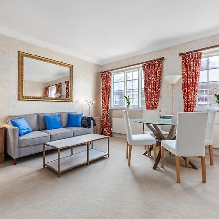 The Mayfair Large Snug London Exteriör bild