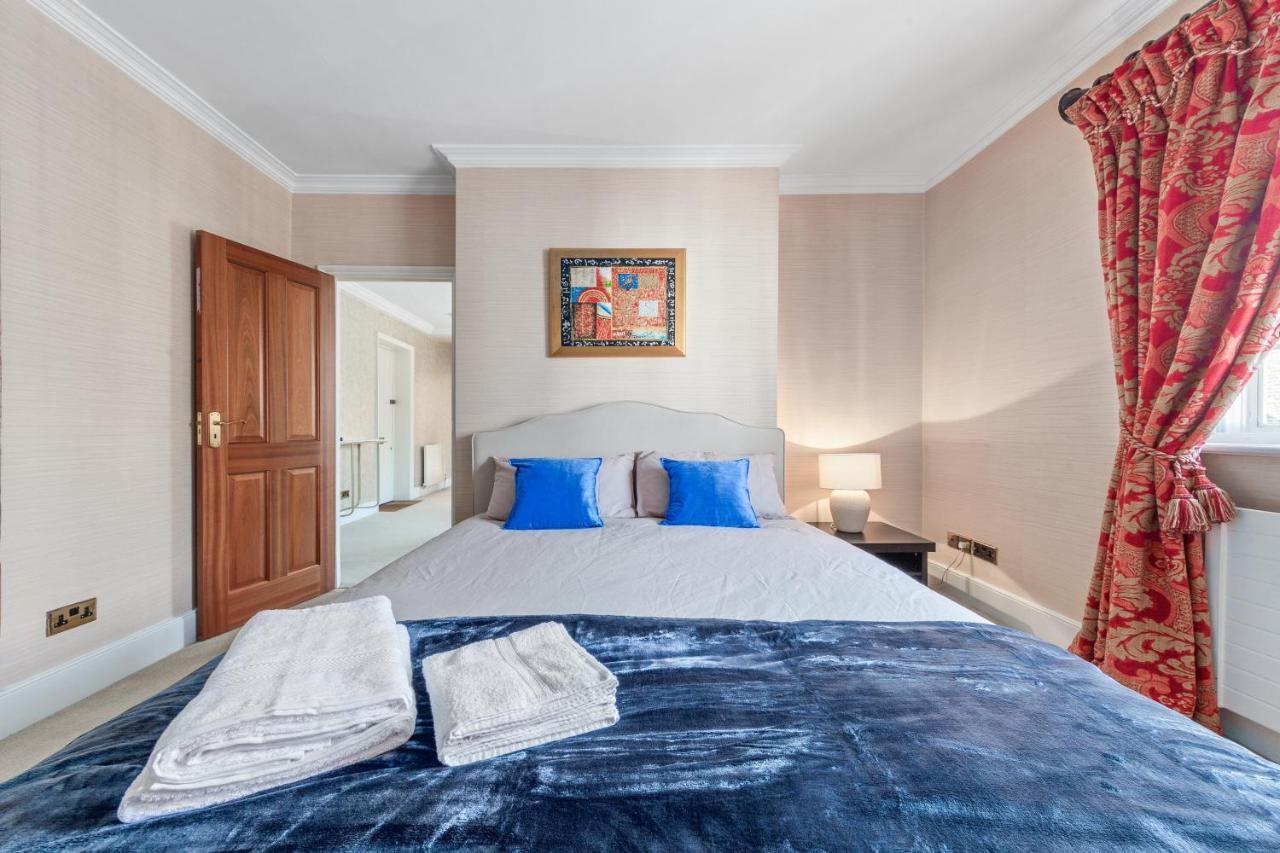 The Mayfair Large Snug London Exteriör bild